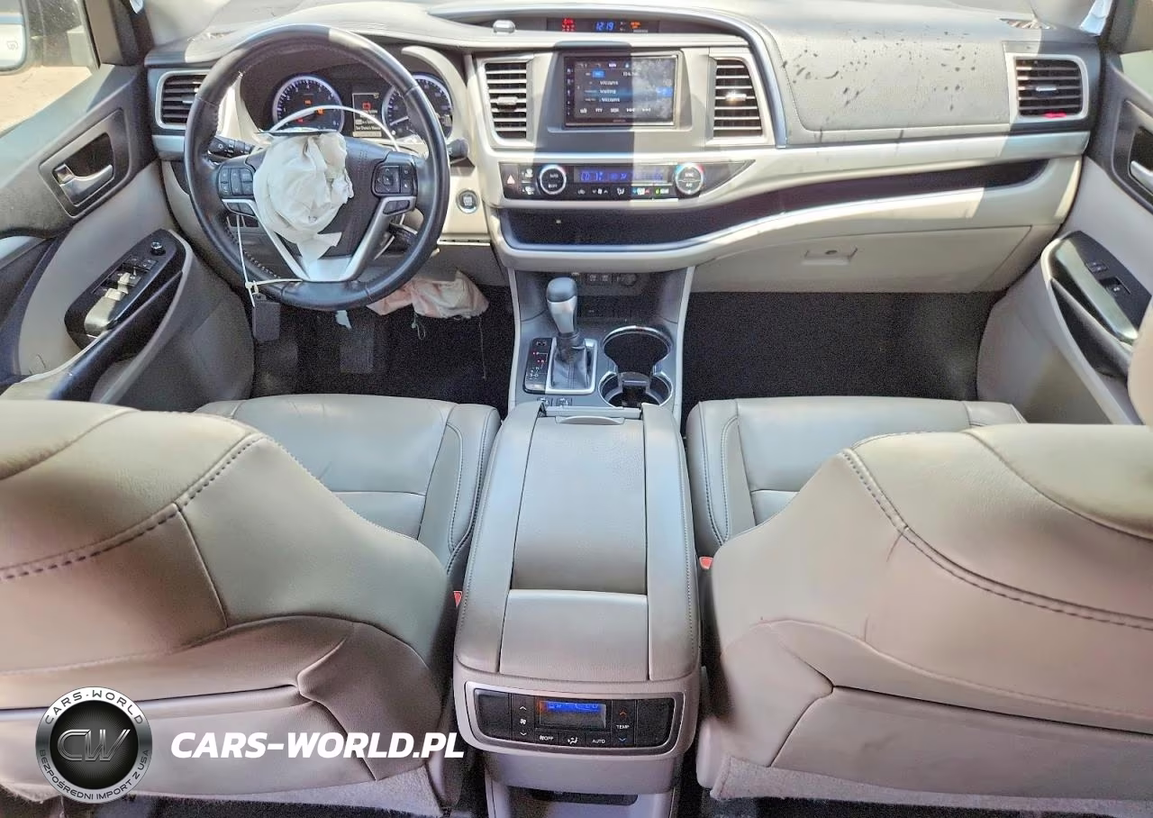 2018 Toyota Highlander Xle VIN:5TDKZRFH3JS544474 - 8