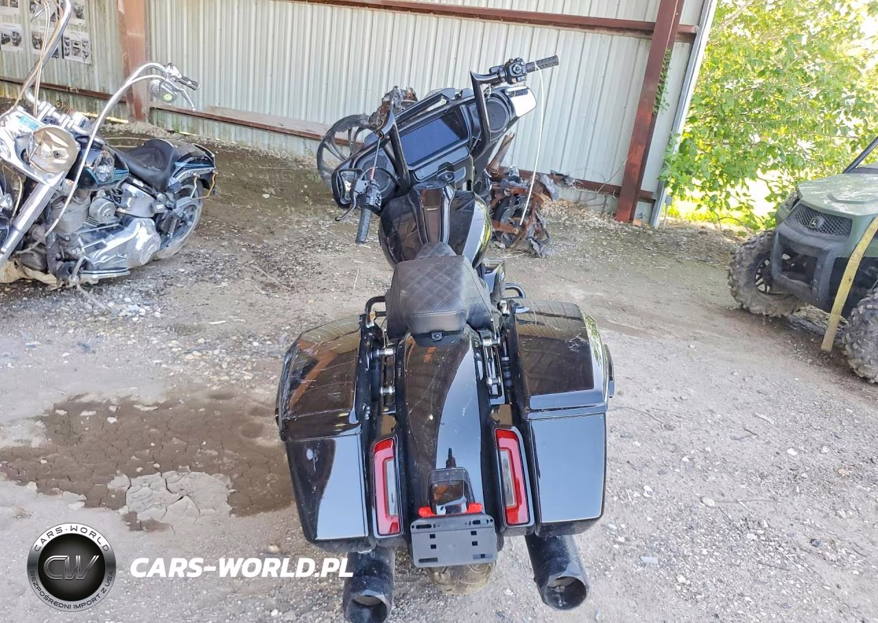 2025 Harley-Davidson Flhx VIN:1HD1KB71XSB645334 - 4