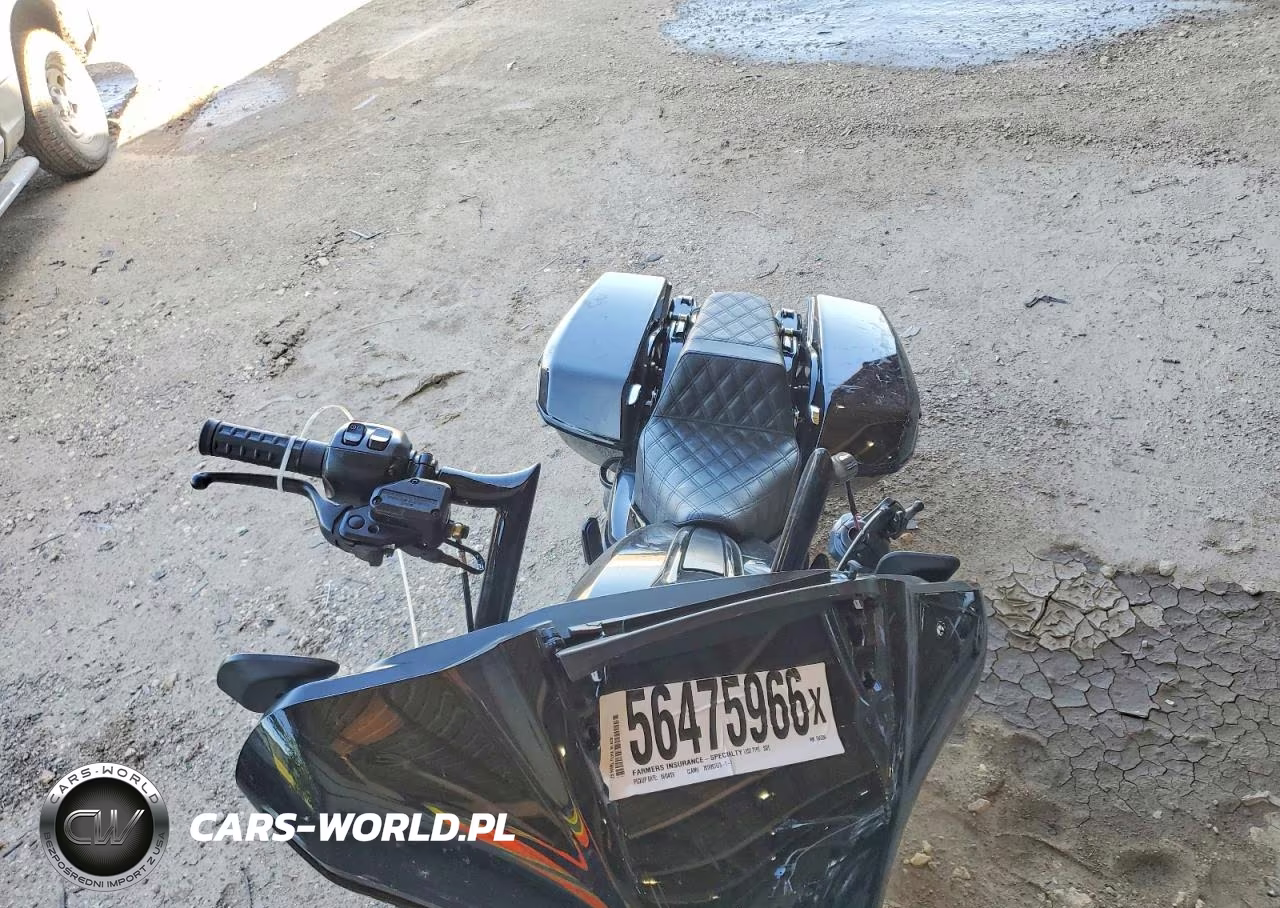 2025 Harley-Davidson Flhx VIN:1HD1KB71XSB645334 - 5