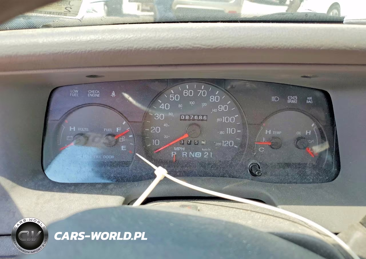 2005 Mercury Grand Marquis Gs VIN:2MEFM74W05X643252 - 9