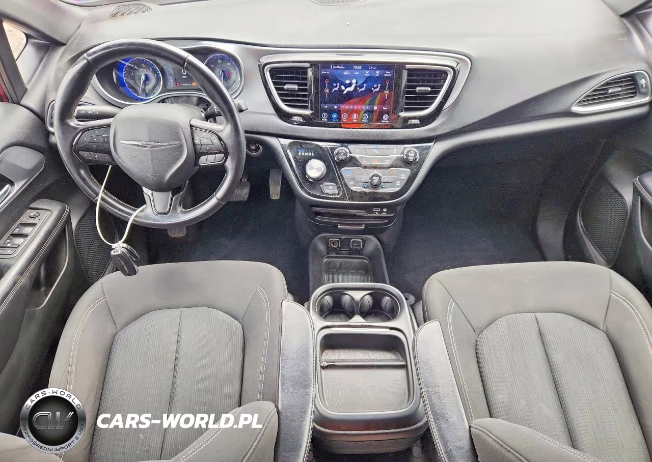 2018 Chrysler Pacifica Touring Plus VIN:2C4RC1FG3JR339531 - 8