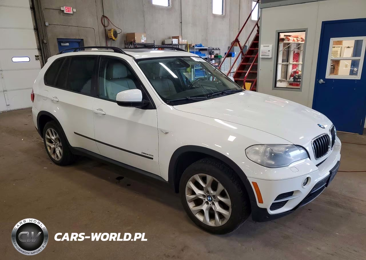 2012 BMW X5 xDrive35I VIN:5UXZV4C5XCL754080 - 4