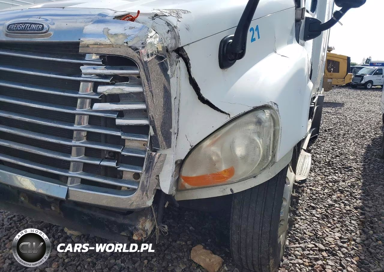 2014 Freightliner Cascadia Semi Truck VIN:3AKJGLD53ESFX3794 - 7