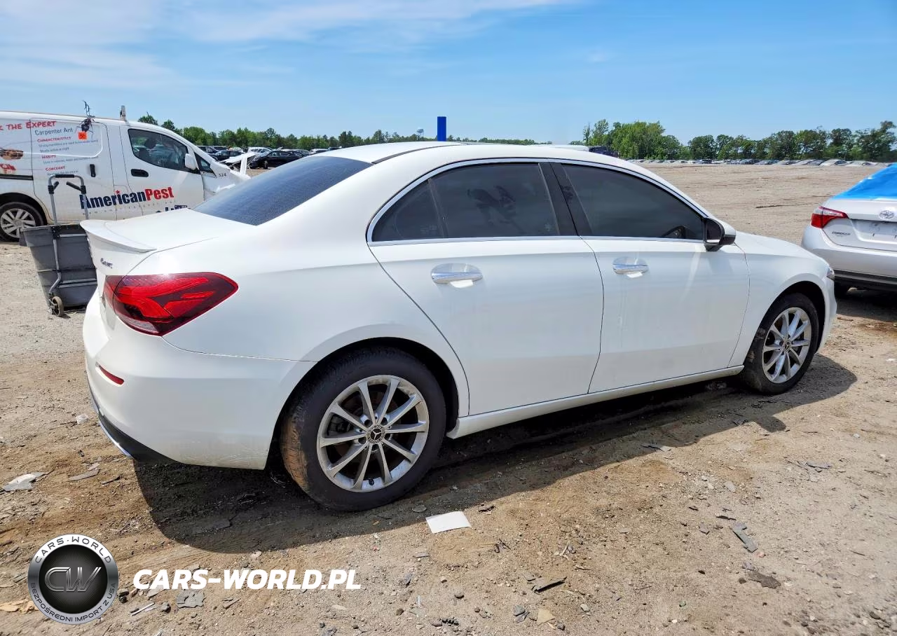 2019 Mercedes-Benz A 220 4Matic VIN:WDD3G4FB9KW002697 - 3