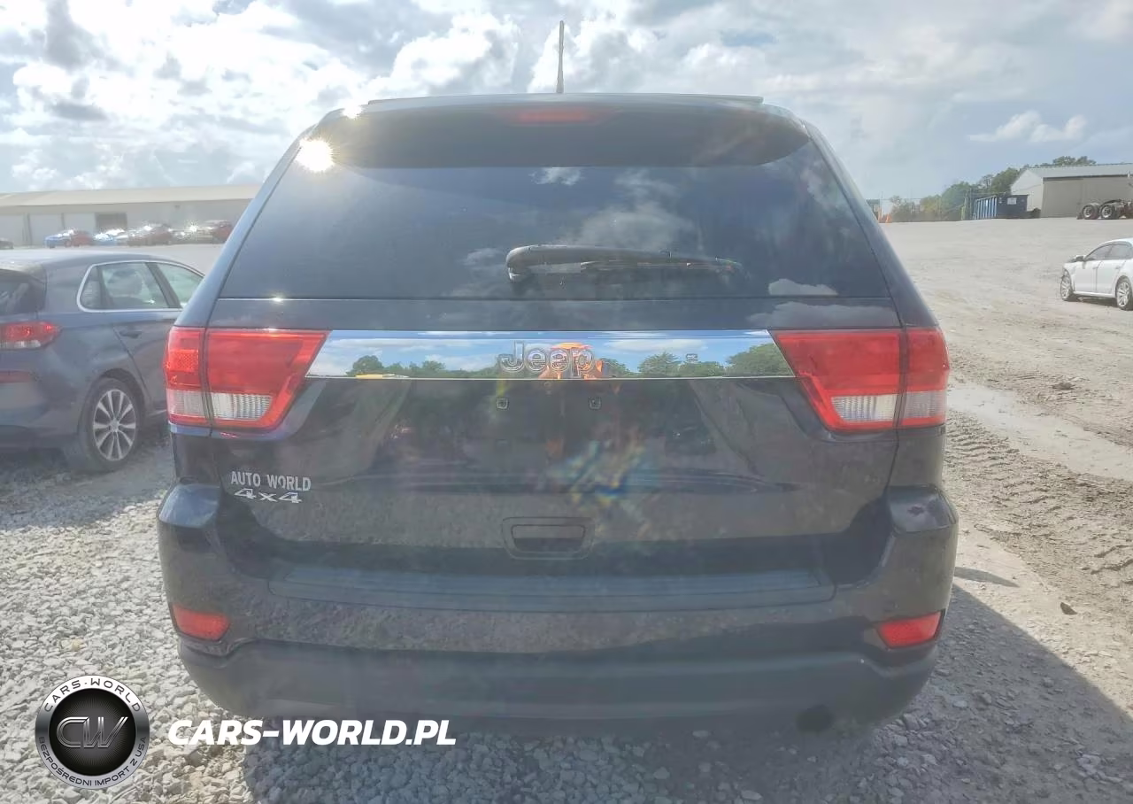 2011 Jeep Grand Cherokee Laredo VIN:1J4RR4GG6BC675337 - 6