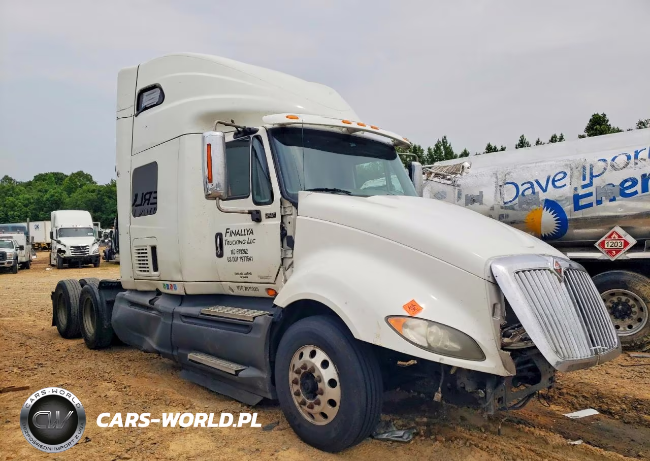 2015 International Lf687 Semi Truck
