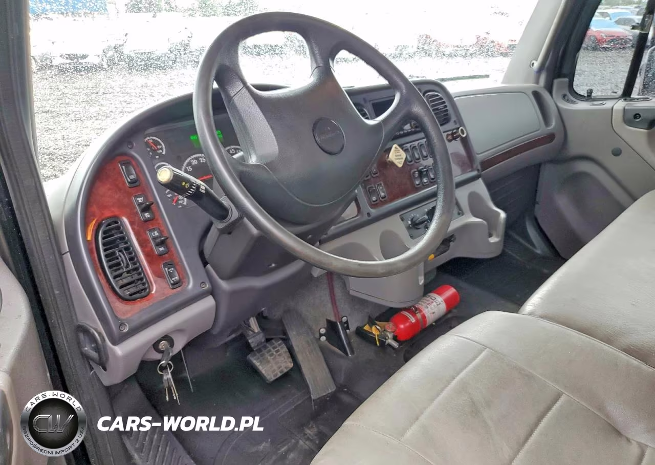 2018 Freightliner M2 106 Med VIN:1FVACWFC9JHJJ8958 - 8