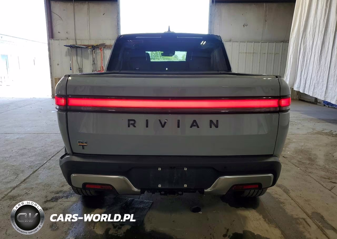 2022 Rivian R1T Launch Edition VIN:7FCTGAALXNN010417 - 6
