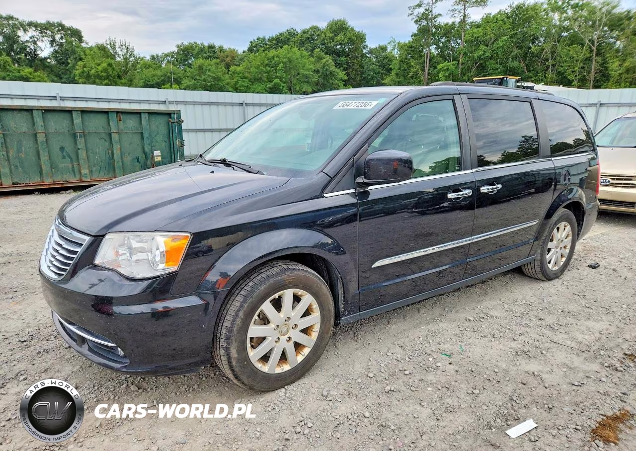 2015 Chrysler Town & Country Touring – zdjęcie 1 z 13