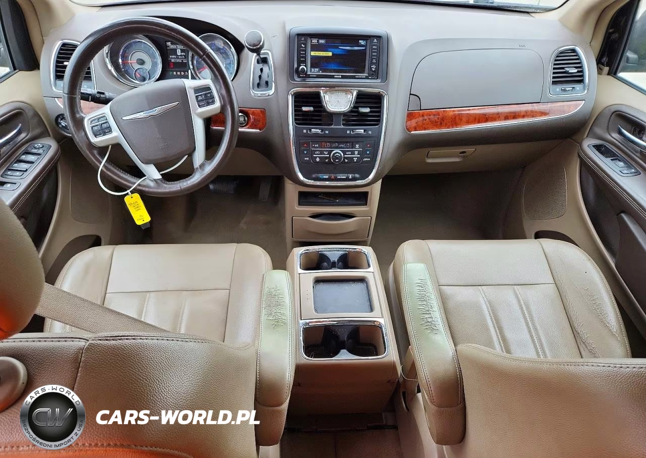 2015 Chrysler Town & Country Touring VIN:2C4RC1BG6FR611244 - 8
