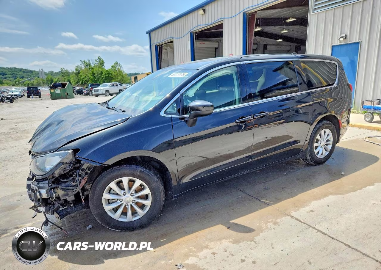2018 Chrysler Pacifica Lx – zdjęcie 1 z 13