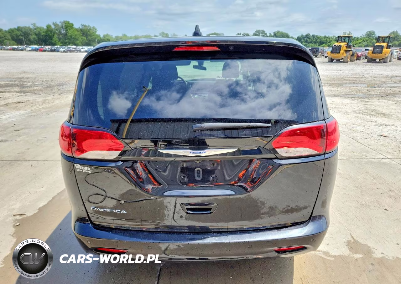 2018 Chrysler Pacifica Lx VIN:2C4RC1CG6JR171405 - 6