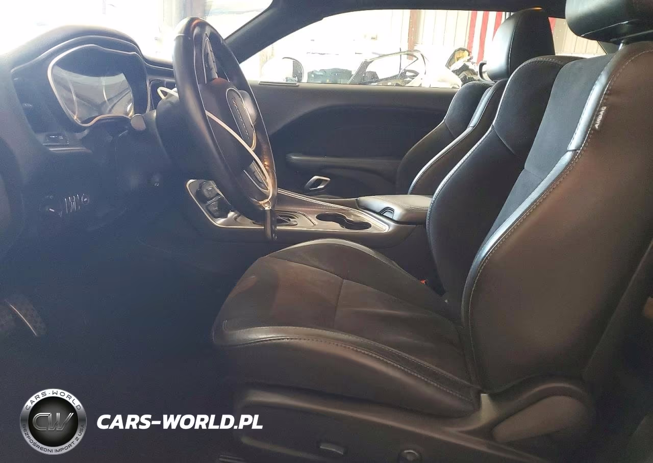 2018 Dodge Challenger Gt VIN:2C3CDZGG5JH288981 - 7