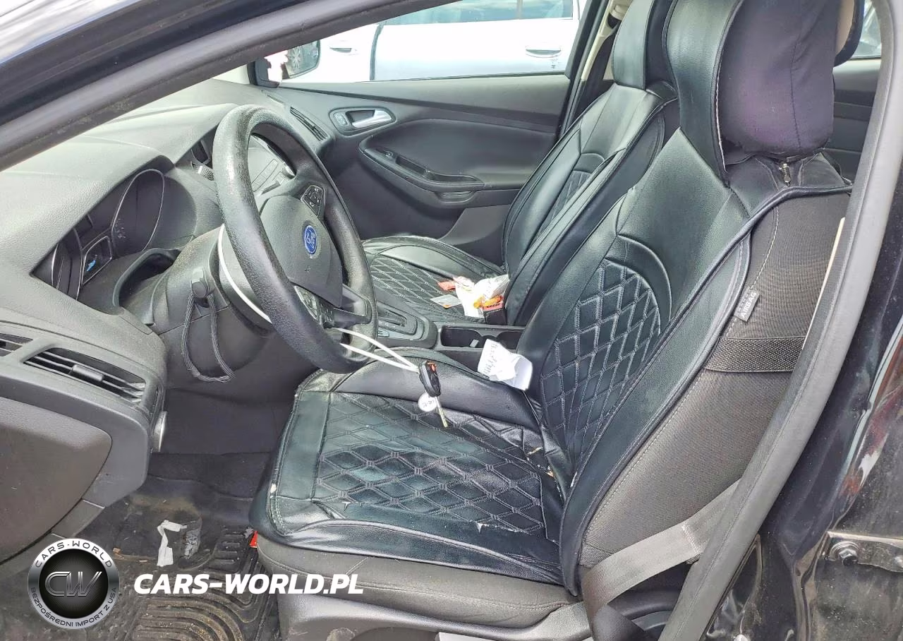 2018 Ford Focus Se VIN:1FADP3F24JL202885 - 7