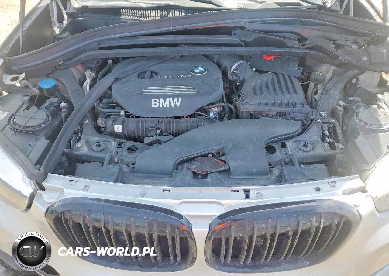 2018 BMW X1 xDrive28I VIN:WBXHT3C36J5K22051 - 12