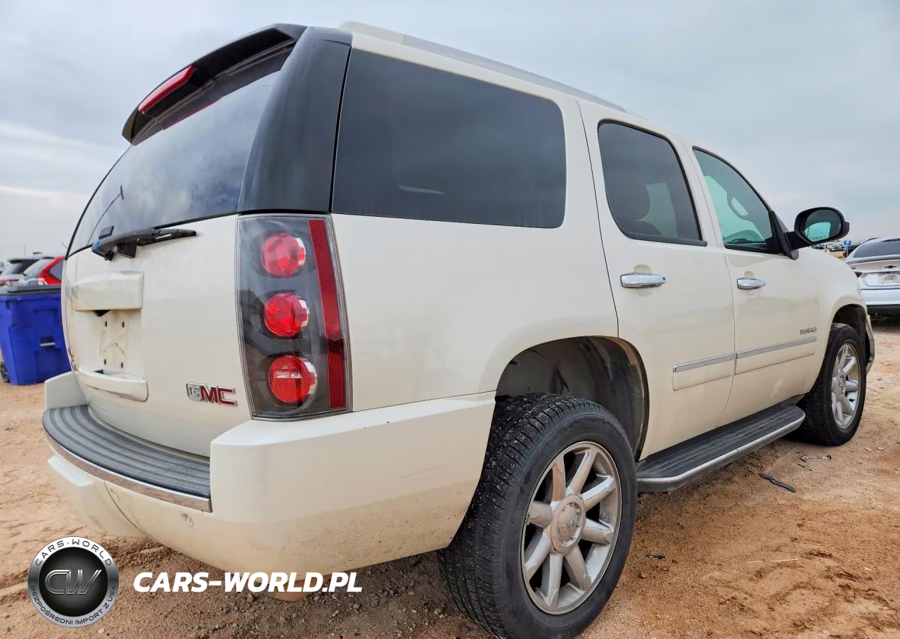 2011 GMC Yukon Denali VIN:1GKS2EEF1BR360989 - 3