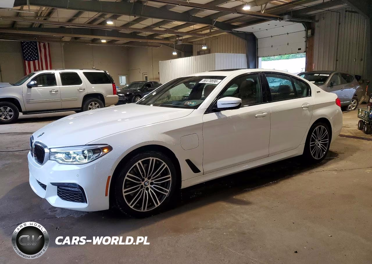 2019 BMW 530Xe – zdjęcie 1 z 12