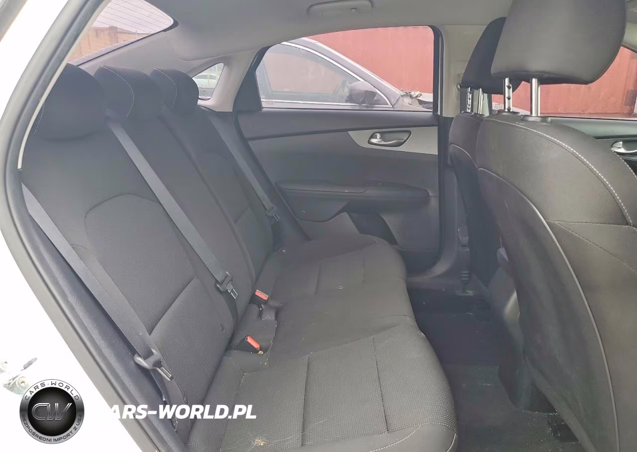 2021 Kia Forte Lxs VIN:3KPF24AD1ME376393 - 10