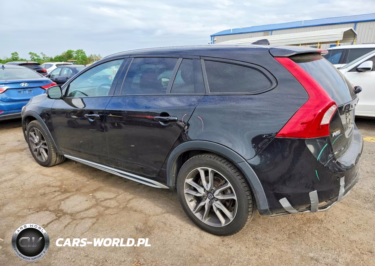2016 Volvo V60 Cross Country Premier VIN:YV4612HKXG1018774 - 2