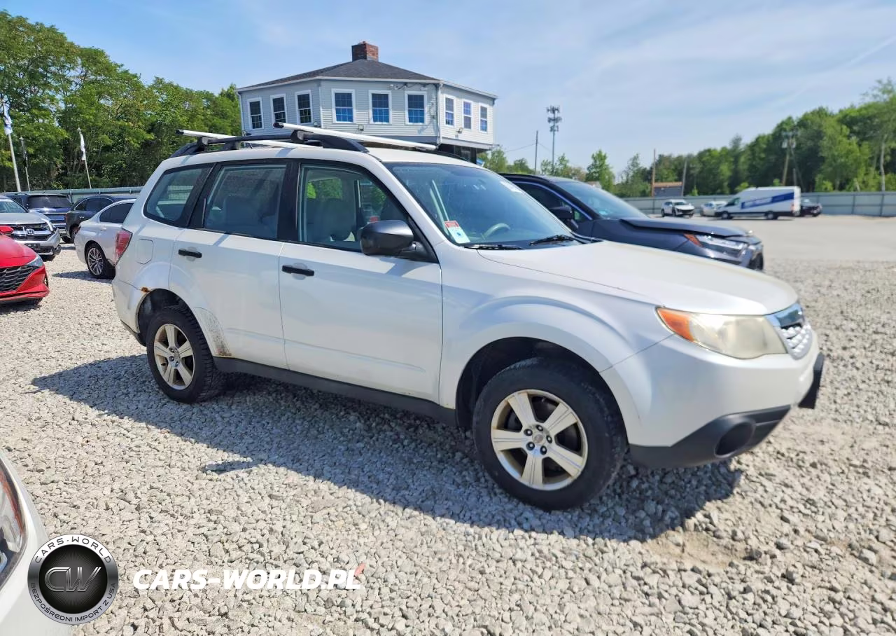 2011 Subaru Forester 2.5X VIN:JF2SHABC3BH737181 - 4