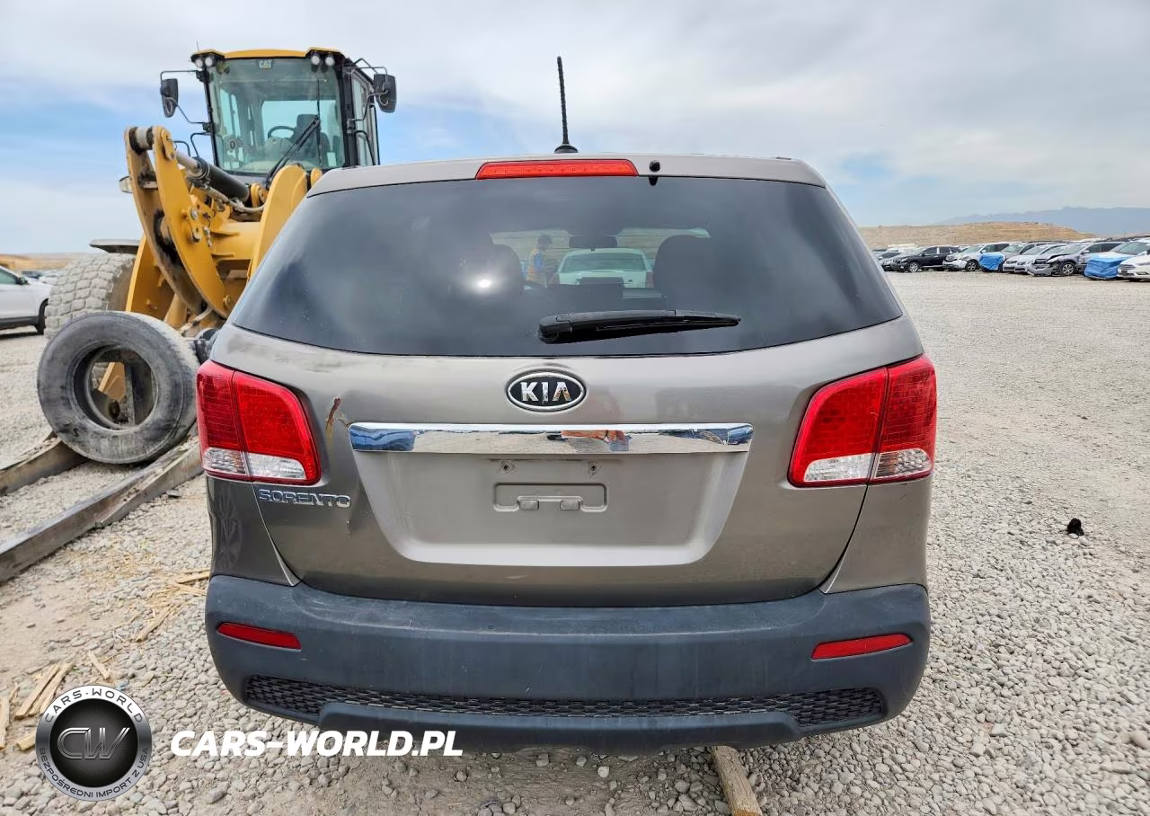 2013 Kia Sorento Lx VIN:5XYKT3A14DG335402 - 6