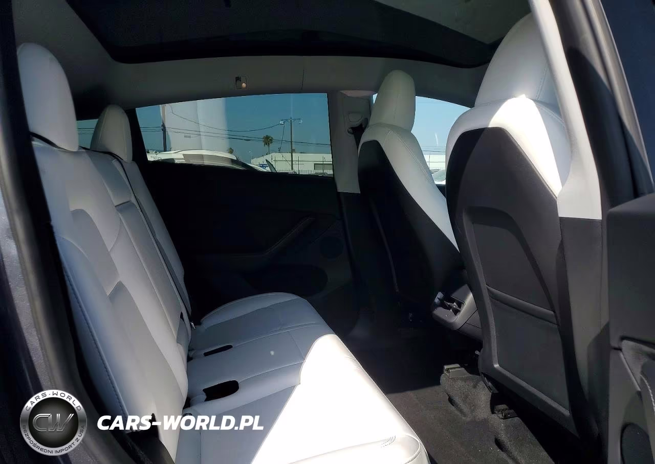 2023 Tesla Model Y VIN:7SAYGDEE8PA183363 - 11