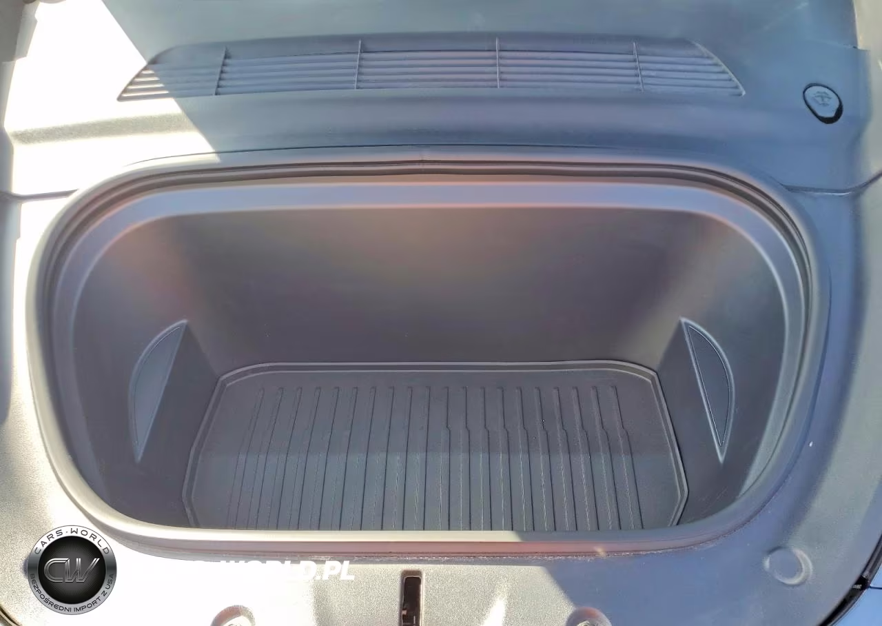 2023 Tesla Model Y VIN:7SAYGDEE8PA183363 - 12