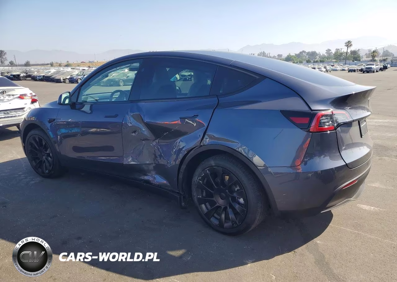 2023 Tesla Model Y VIN:7SAYGDEE8PA183363 - 2
