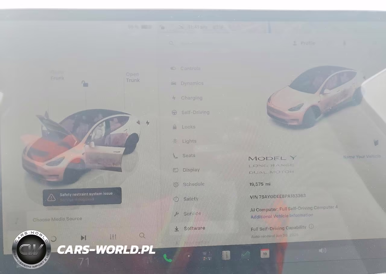 2023 Tesla Model Y VIN:7SAYGDEE8PA183363 - 9
