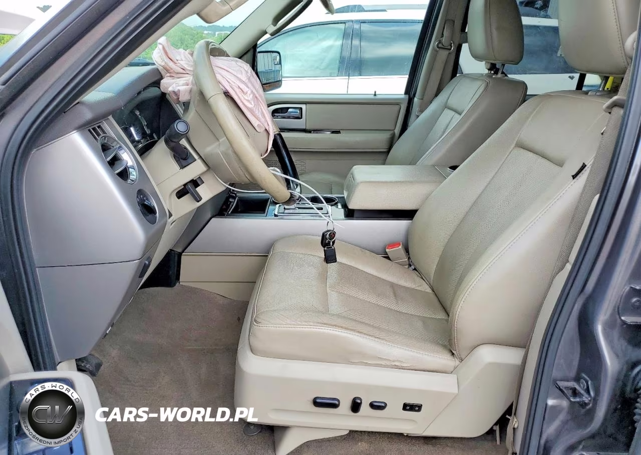 2013 Ford Expedition Limited VIN:1FMJU2A54DEF63362 - 7