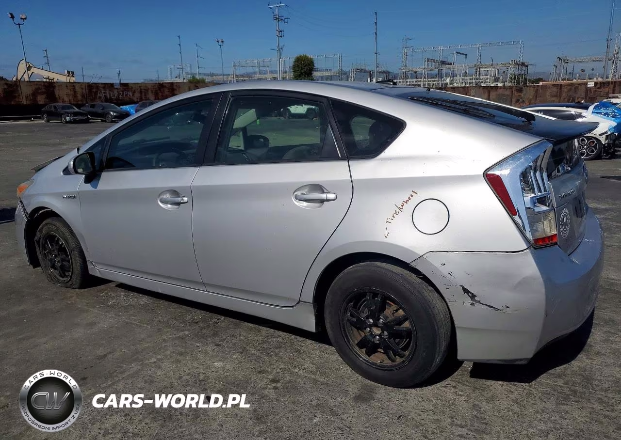 2011 Toyota Prius Three VIN:JTDKN3DU6B1414843 - 2