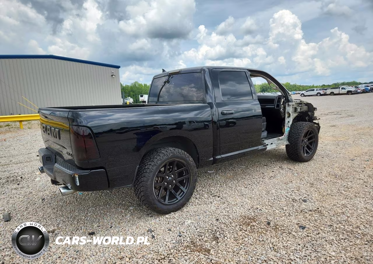 2019 Ram 1500 Classic Tradesman VIN:1C6RR7KT4KS649165 - 3