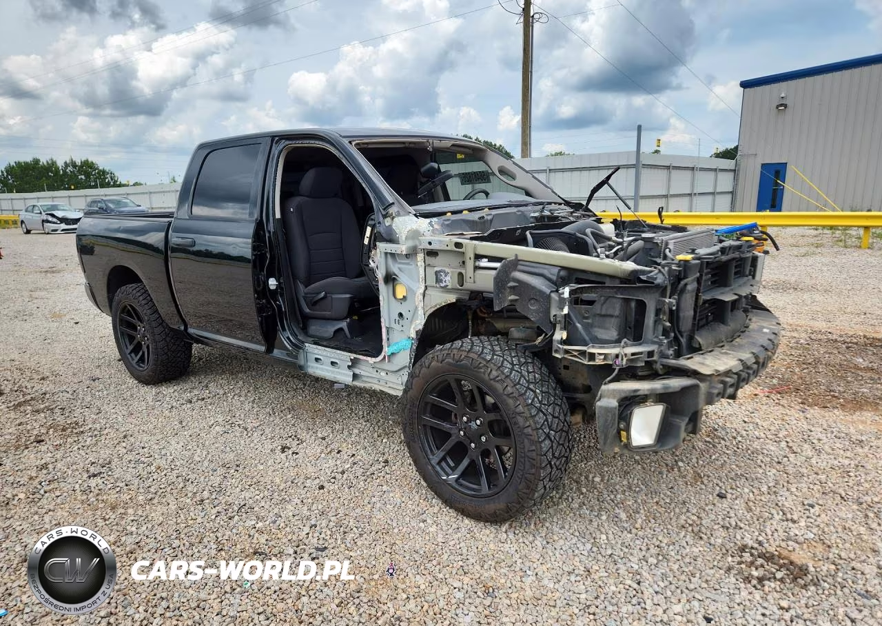 2019 Ram 1500 Classic Tradesman VIN:1C6RR7KT4KS649165 - 4