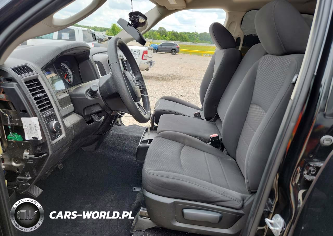 2019 Ram 1500 Classic Tradesman VIN:1C6RR7KT4KS649165 - 7
