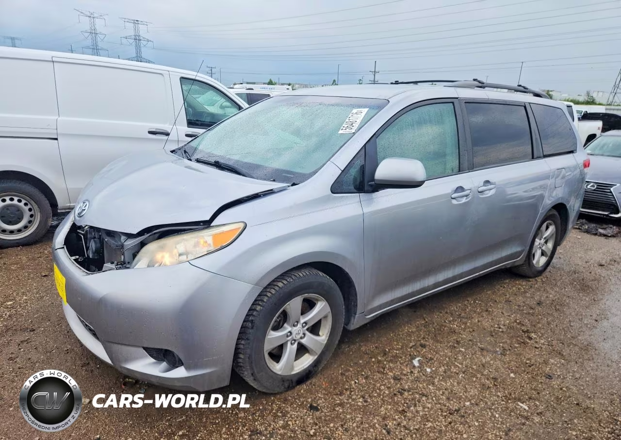 2012 Toyota Sienna Le