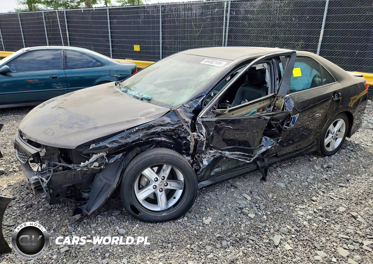 2014 Toyota Camry Se – zdjęcie 1 z 12