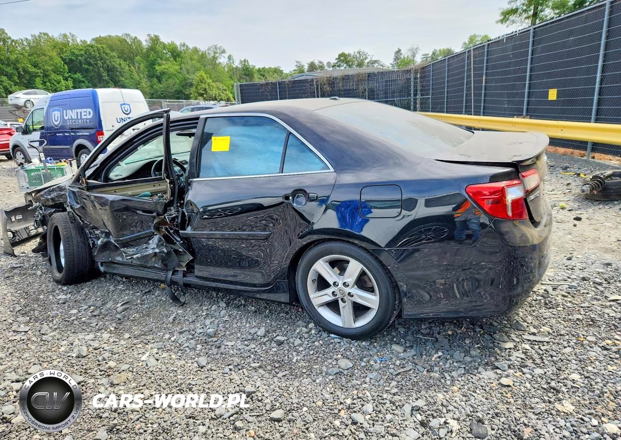 2014 Toyota Camry Se VIN:4T1BF1FK7EU305075 - 2
