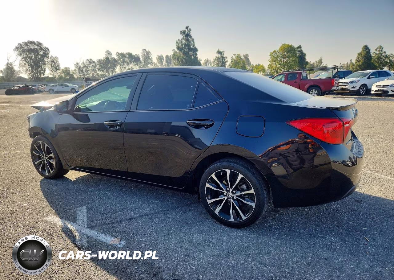 2019 Toyota Corolla Se VIN:2T1BURHEXKC139028 - 2