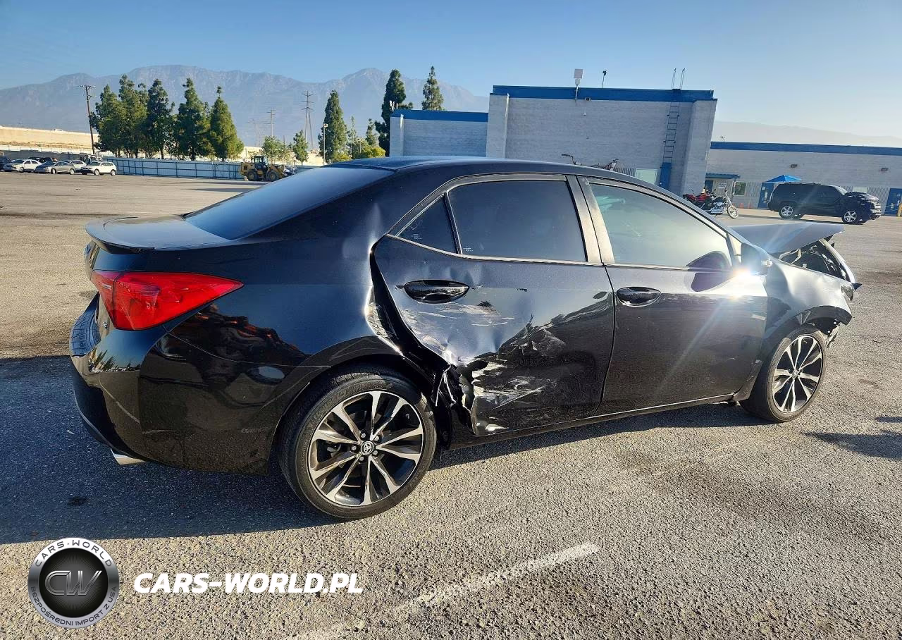 2019 Toyota Corolla Se VIN:2T1BURHEXKC139028 - 3