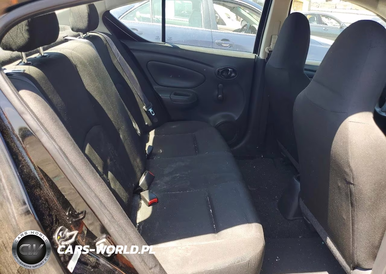 2016 Nissan Versa 1.6 S Plus VIN:3N1CN7AP8GL866452 - 10