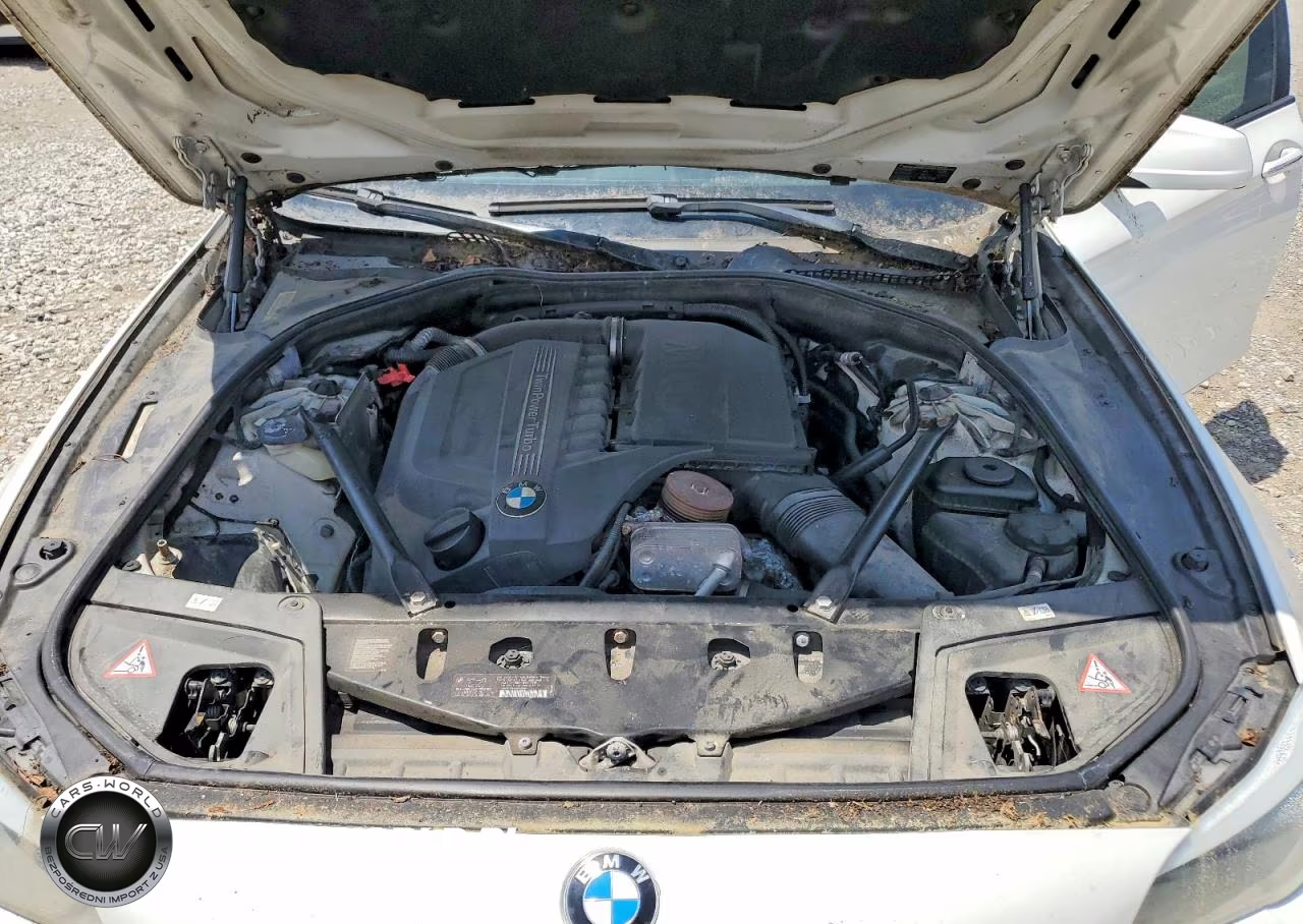2013 BMW 535 Xi VIN:WBAFU7C53DDU74776 - 11