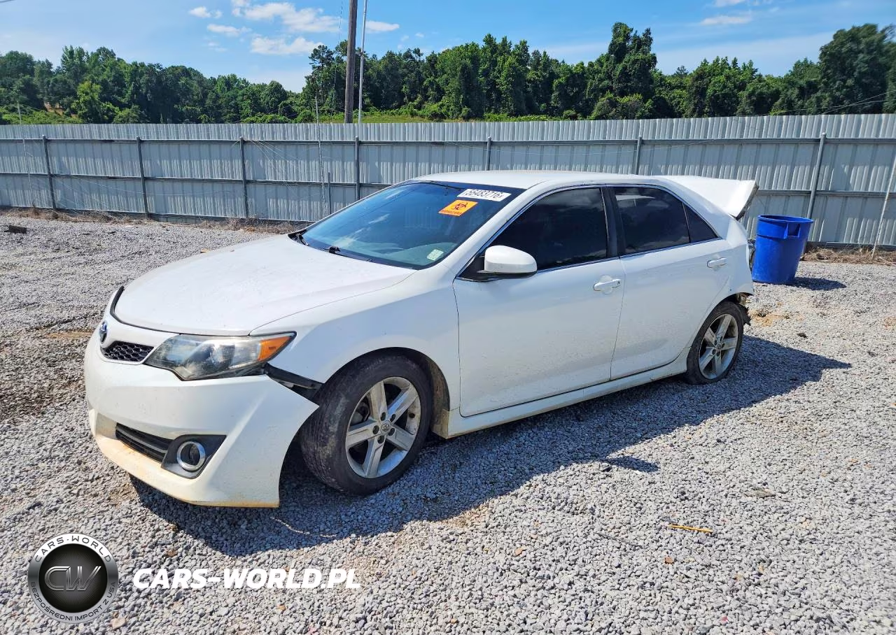 2012 Toyota Camry Se – zdjęcie 1 z 12