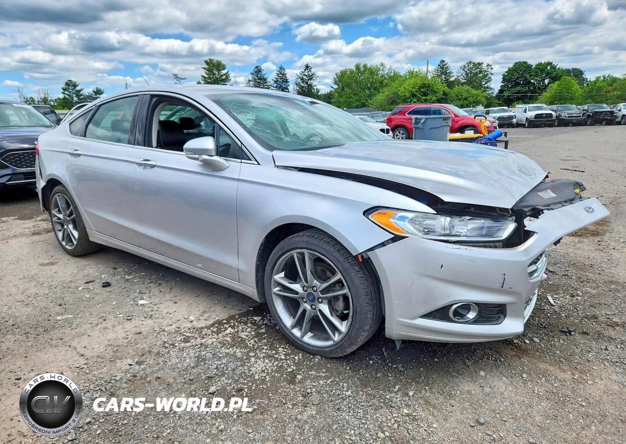 2016 Ford Fusion Titanium VIN:3FA6P0K96GR100069 - 4