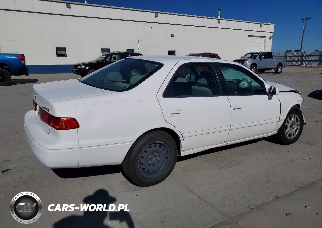 2001 Toyota Camry Le VIN:JT2BG22K910558454 - 3