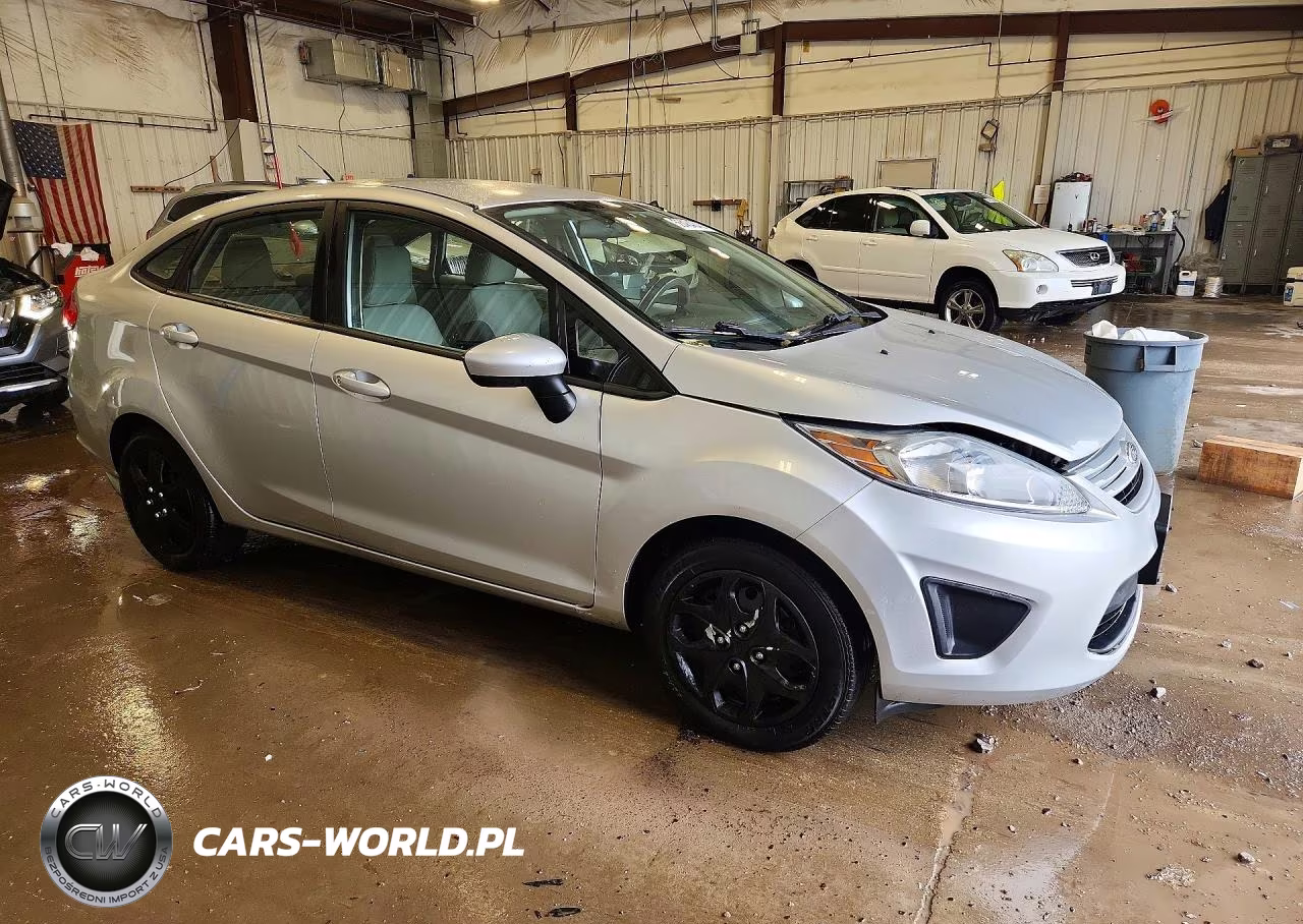2013 Ford Fiesta S VIN:3FADP4AJ7DM224483 - 4