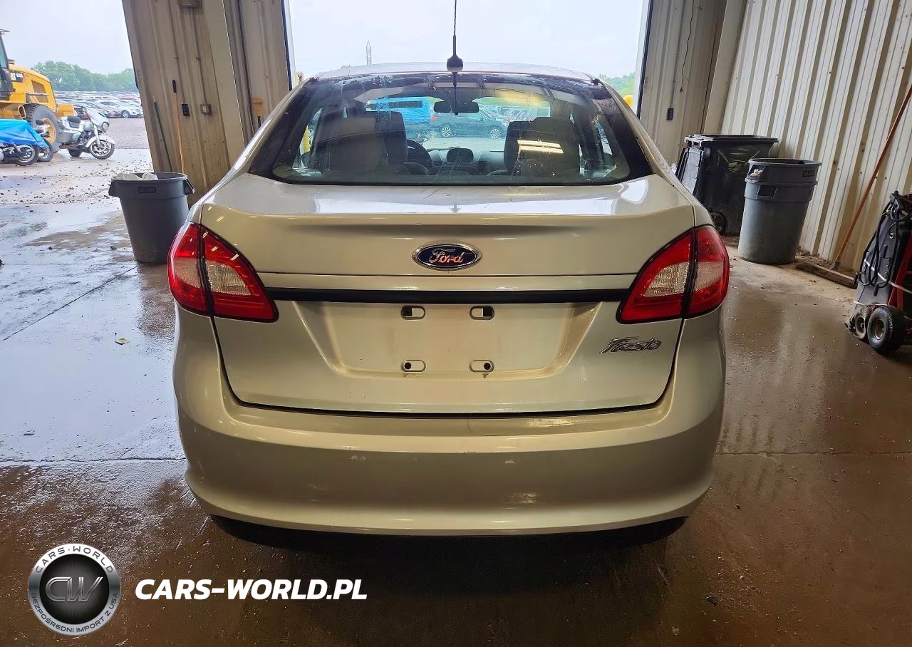 2013 Ford Fiesta S VIN:3FADP4AJ7DM224483 - 6