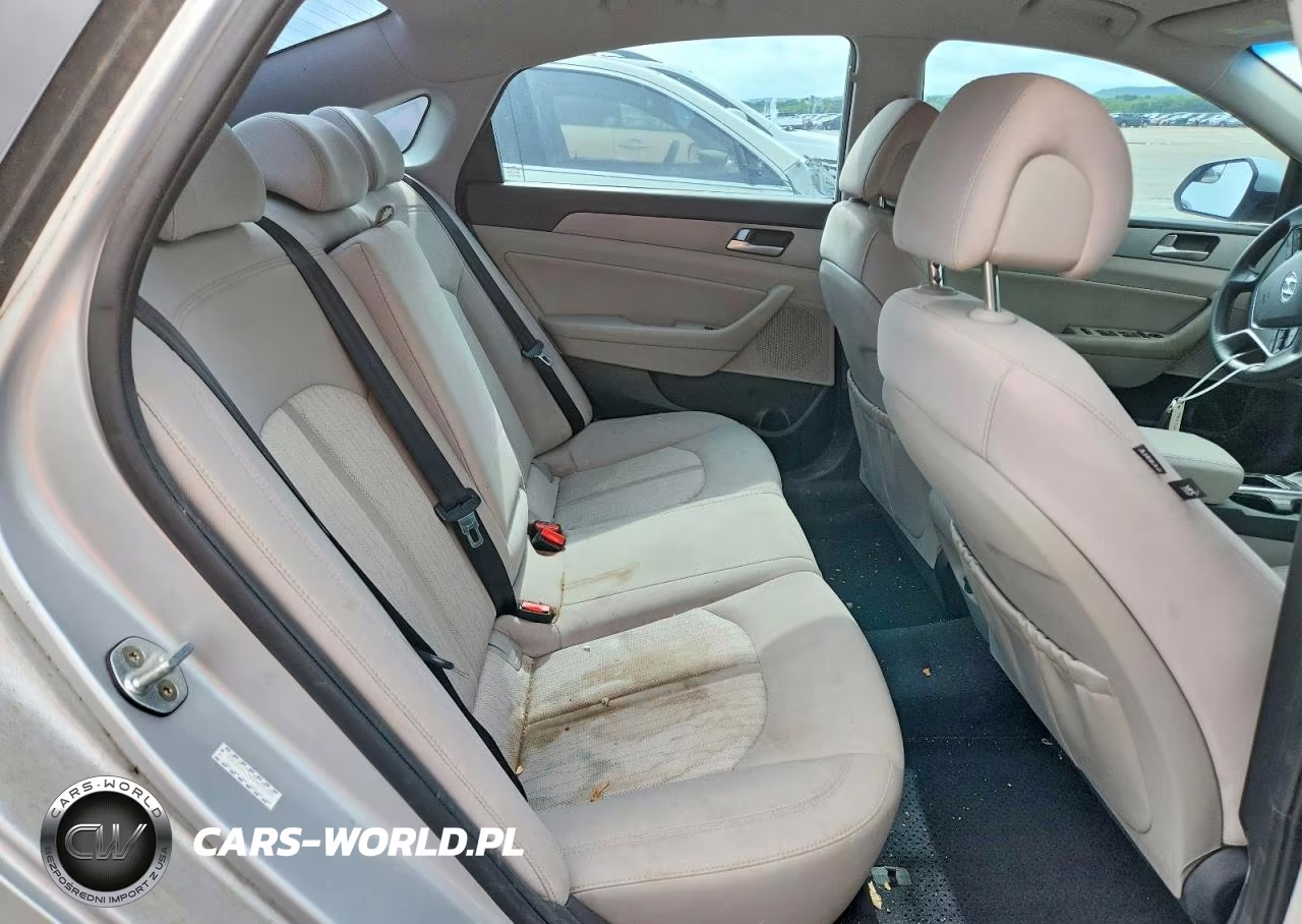 2017 Hyundai Sonata Hybrid Se VIN:KMHE24L38HA072580 - 10