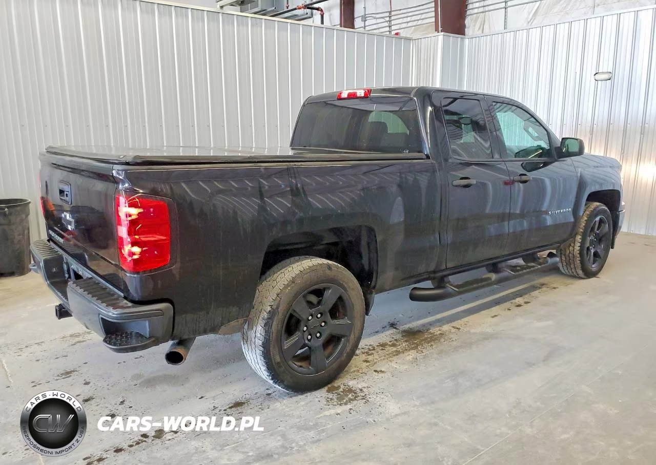 2015 Chevrolet Silverado C1500 VIN:1GCRCPEH8FZ417683 - 3