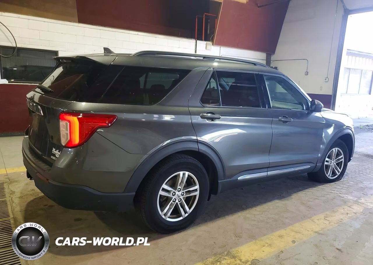 2020 Ford Explorer Xlt VIN:1FMSK8DHXLGC56347 - 3