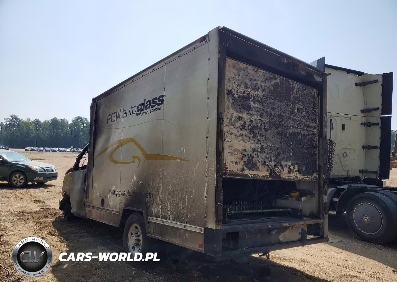 2019 Chevrolet Express Delivery Truck VIN:1GB0GRFP4K1190424 - 2